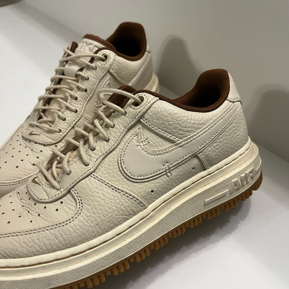 Nike Air Force 1 Luxe 'Pecan' men’s 8 women 9.5 - Picture 4 of 9